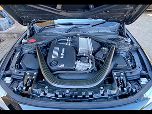 BMW M4 thumbnail