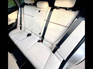 BMW X1 thumbnail
