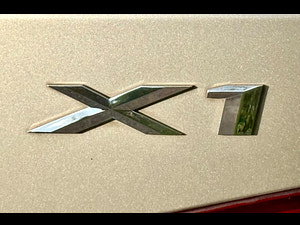 BMW X1 thumbnail