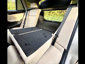 BMW X1 thumbnail