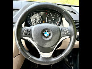 BMW X1 thumbnail