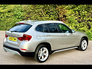 BMW X1 thumbnail