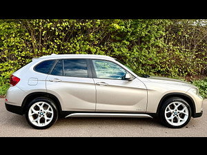 BMW X1 thumbnail