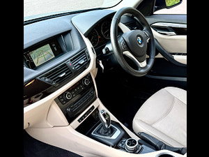 BMW X1 thumbnail