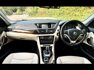 BMW X1 thumbnail