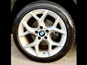 BMW X1 thumbnail