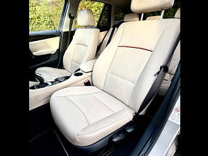 BMW X1 thumbnail
