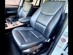 BMW X3 thumbnail