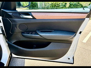 BMW X3 thumbnail