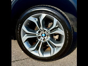 BMW X5 thumbnail