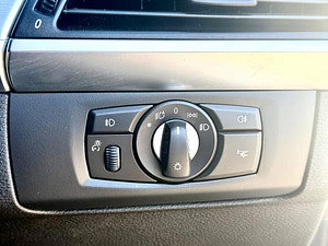 BMW X5 thumbnail