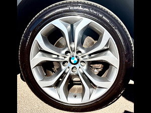 BMW X5 thumbnail