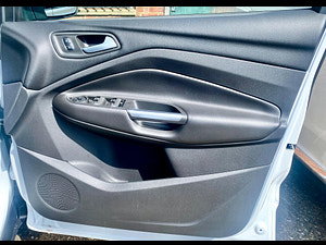 Ford Kuga thumbnail