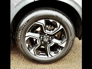 Honda CR-V thumbnail