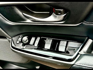 Honda CR-V thumbnail