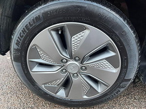 Hyundai Kona thumbnail