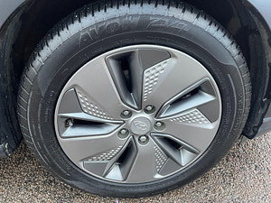 Hyundai Kona thumbnail