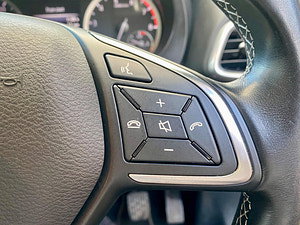 Infiniti Q30 thumbnail