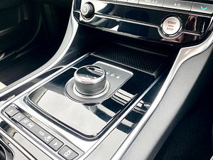 Jaguar XE thumbnail