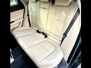 Jaguar XF thumbnail