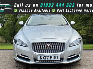 Jaguar XJ thumbnail