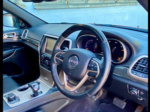 Jeep Grand Cherokee thumbnail