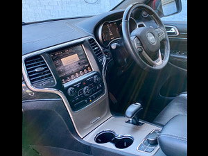 Jeep Grand Cherokee thumbnail