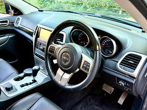 Jeep Grand Cherokee thumbnail