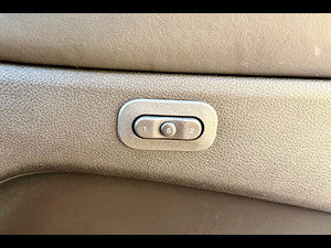 Jeep Grand Cherokee thumbnail