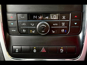 Jeep Grand Cherokee thumbnail