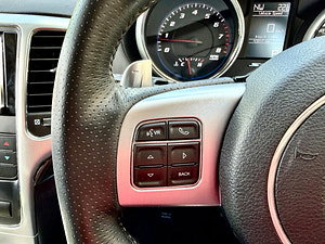 Jeep Grand Cherokee thumbnail