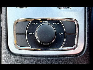 Jeep Grand Cherokee thumbnail