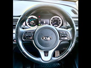 Kia Niro thumbnail