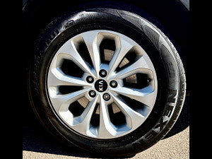 Kia Sorento thumbnail