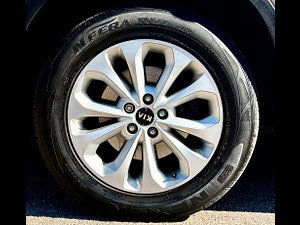 Kia Sorento thumbnail