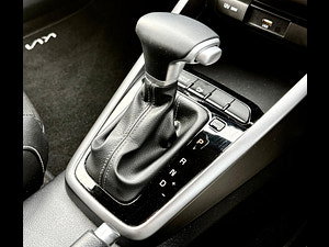Kia Stonic thumbnail