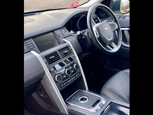 Land Rover Discovery Sport thumbnail