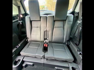 Land Rover Discovery Sport thumbnail