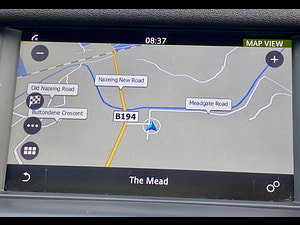 Land Rover Discovery Sport thumbnail
