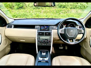 Land Rover Discovery Sport thumbnail
