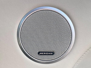 Land Rover Range Rover thumbnail
