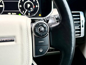 Land Rover Range Rover thumbnail