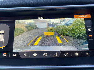 Land Rover Range Rover Evoque thumbnail