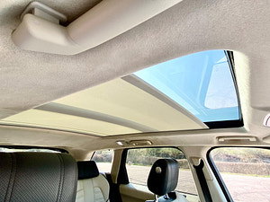 Land Rover Range Rover Sport thumbnail