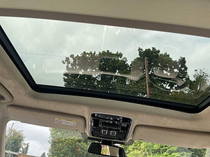 Land Rover Range Rover Sport thumbnail