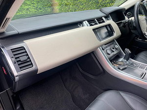 Land Rover Range Rover Sport thumbnail
