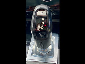 Land Rover Range Rover Sport thumbnail