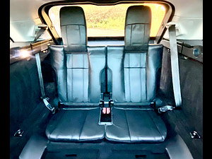 Land Rover Range Rover Sport thumbnail
