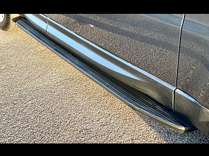 Land Rover Range Rover Sport thumbnail