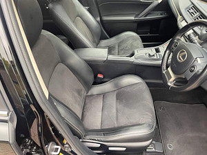 Lexus CT thumbnail